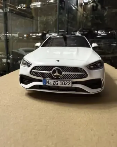 Mercedes c W206 1:18 — praca Marcin, Warszawa