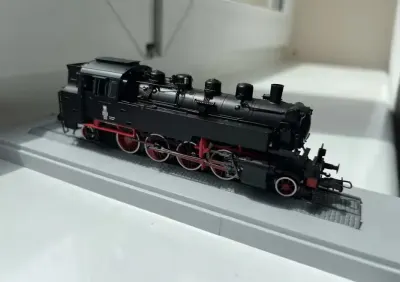 Nowa Lokomotywa Tkt-3 w barwach PKP f-my Roco - skala H0 — praca Jacek, Kraków