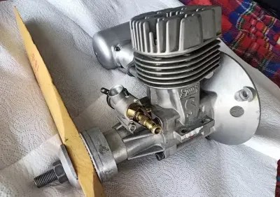Silnik RC modelarski Super Tigre S2000 25ccm — praca Konrad, Prudnik
