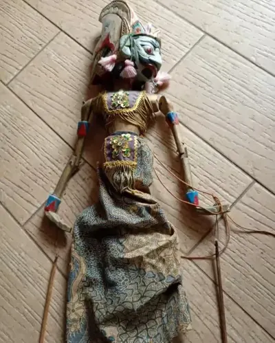 Stara oryginalna teatralna indonezyjska lalka Wayang Golek — praca papas42, Turek