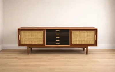 Duńska szafka / kredens / komoda / sideboard klasyczny tekowy — praca Mateusz, Wrocław