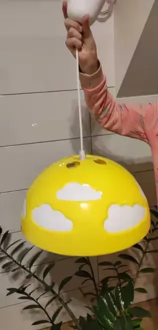 Lampa do pokoju dziecięcego IKEA — praca Kinga, Kowale
