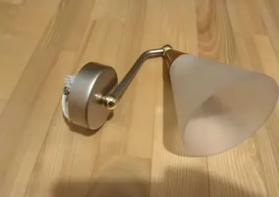 Lampa-kinkiet na ścianę w b. dobrym stanie — praca Michał, Warszawa