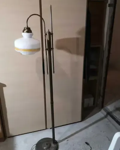 Lampa  masiężna stojąca — praca Ryszard, Łódź