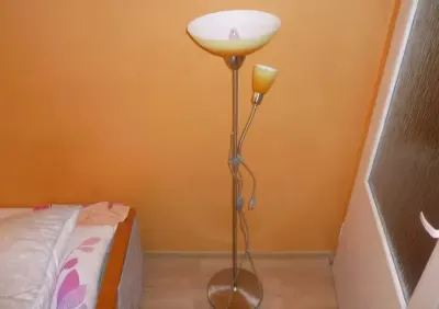 Lampa podłogowa stojąca / stan bardzo dobry — praca Grzegorz, Wałbrzych