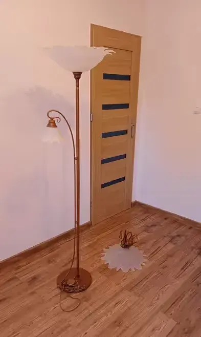 Lampa stojąca z żylandorem — praca Krzysztof, Małomice