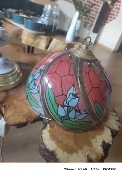 Lampa stołowa w stylu Tiffany — praca Monika, Bytom