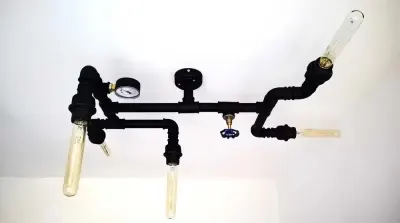 Lampa sufitowa loft z rur hydraulicznych industrialna — praca I.D.D.S. studio, Limanowa