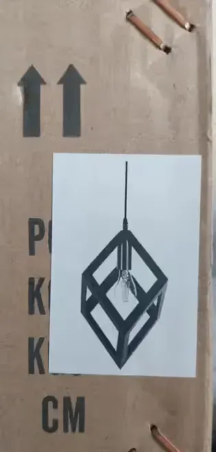 Lampa sufitowa na kablu PZE 542 — praca Przemek, Kamieniec