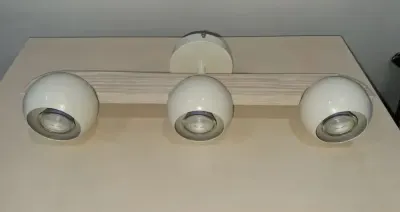 Lampa sufitowa,ramki oraz oświetlenie podszafkowe — praca Darek, Chorzów