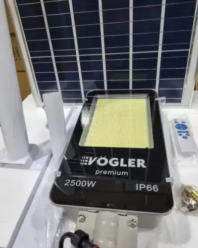 Lampa Uliczna Solarna VÖGLER GmBh wersja PREMIUM 2500W, latarnia — praca Centrum Handlowo-Usługowe Marek Karaś, Jasło