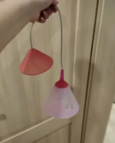 Lampa wisząca dziewczynki — praca Joanna, Lyski
