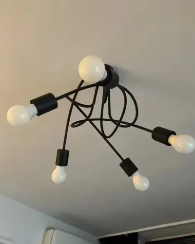 Lampa wisząca sufitowa — praca Xxxxx, Zator