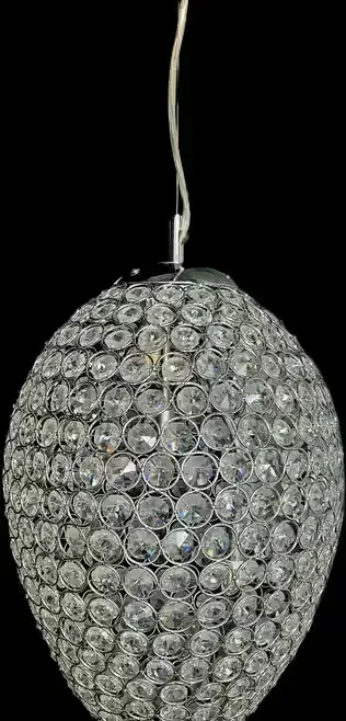 Lampa wisząca z krysztalkami — praca Agnieszka, Błonie