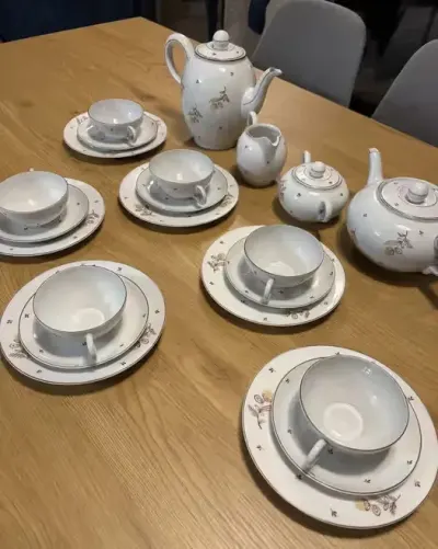 Przepiękna stara porcelana — praca Adam, Przemęt