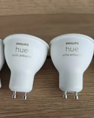 Sprzedam Nowy zestaw żarówek LED Hue White ambiance 5W GU10 — praca Max, Warszawa